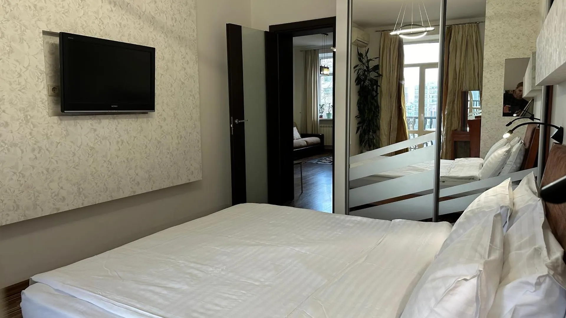 Apartment Апартаменты На Бассейной Kyiv